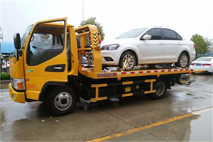 伊春附近拖车救援24小时服务热线